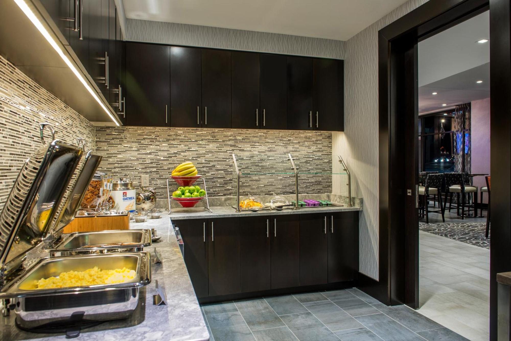 Fairfield Inn & Suites By Marriott Boston Кембридж Экстерьер фото